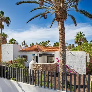 Villa Sávila